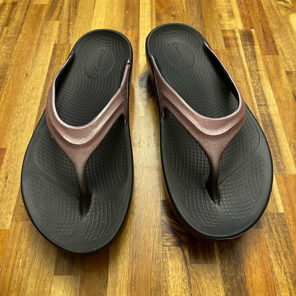 Oofos Flip Flops